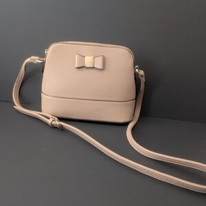 Elegant Beige Crossbody Bag